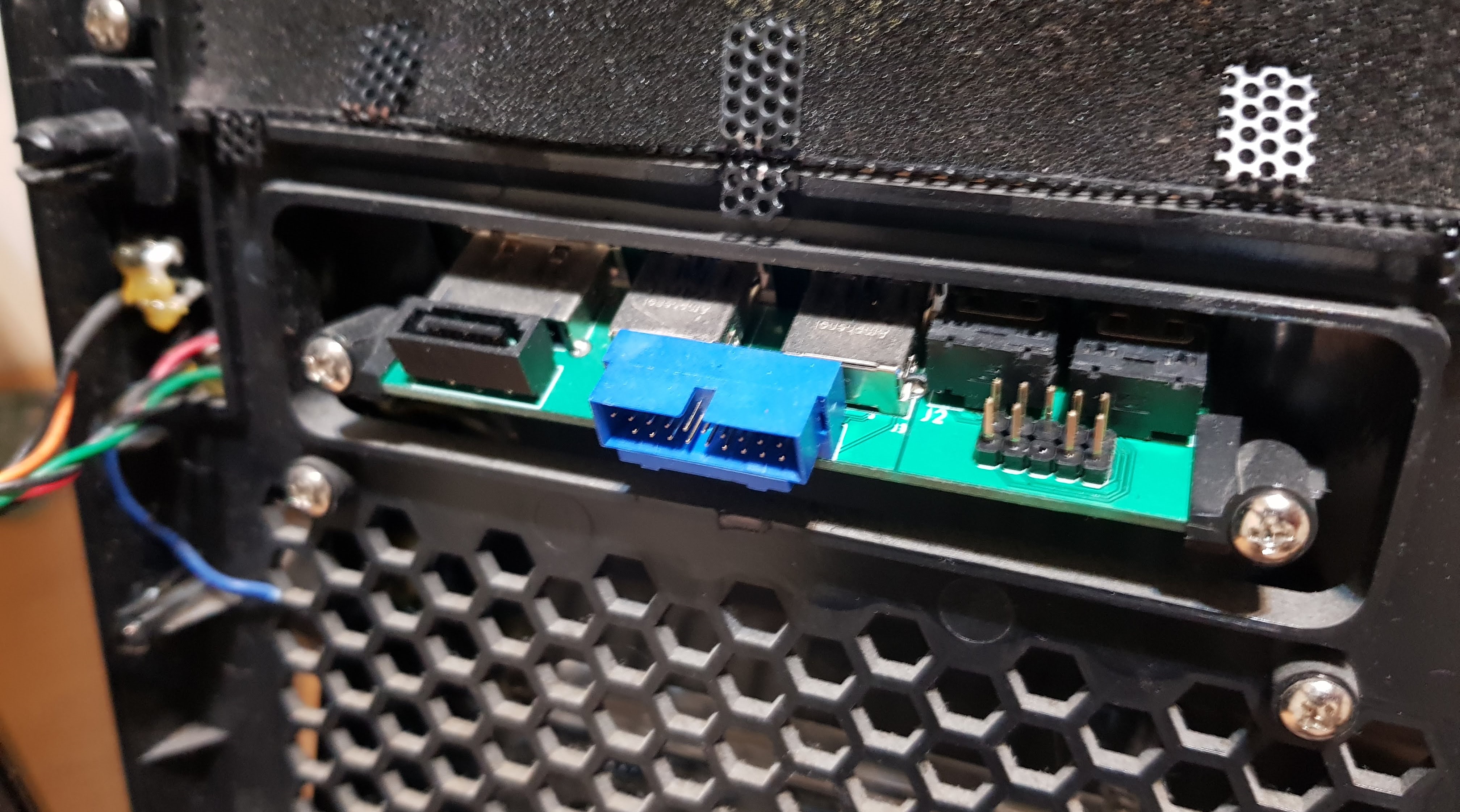 NZXT Gamma Front-Panel PCB Bracket